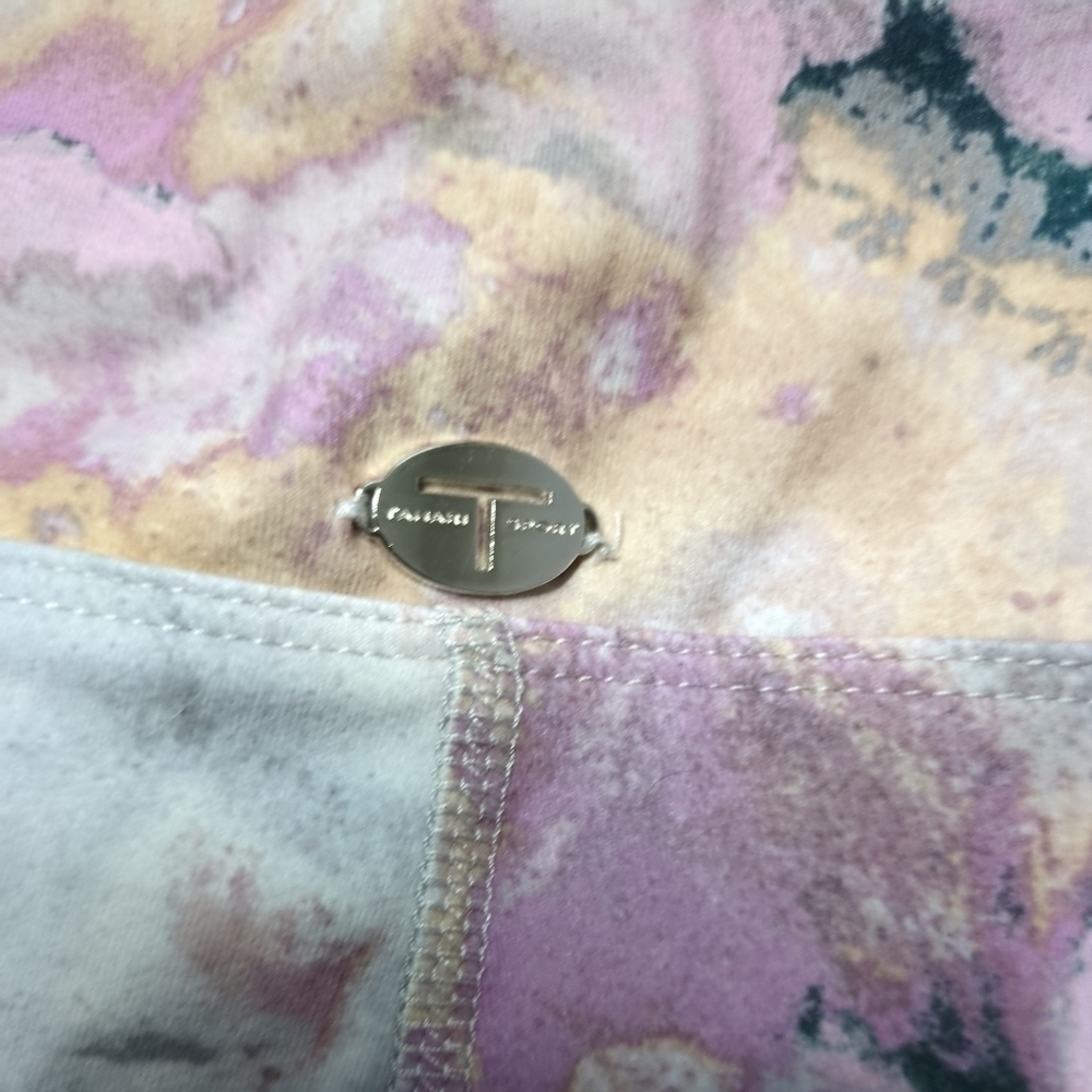 Bundle Size M Activewear Leggings. Sam Edelman and Tahari - Picture 2 of 10